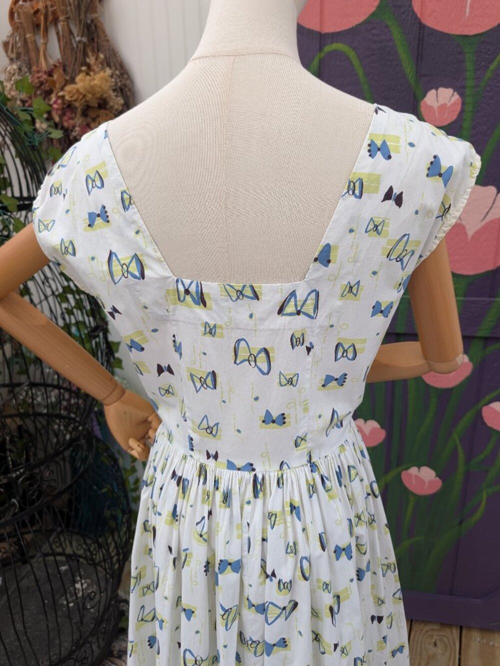 Vintage 1950's Mid-Century Bow Print Fit n Flare Sundress, Handmade - Picture 14 of 15